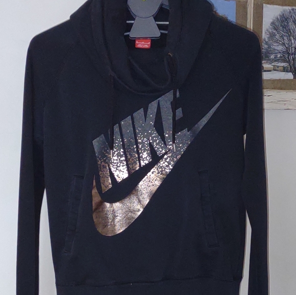 Nike Sweaters - Nike hoodie